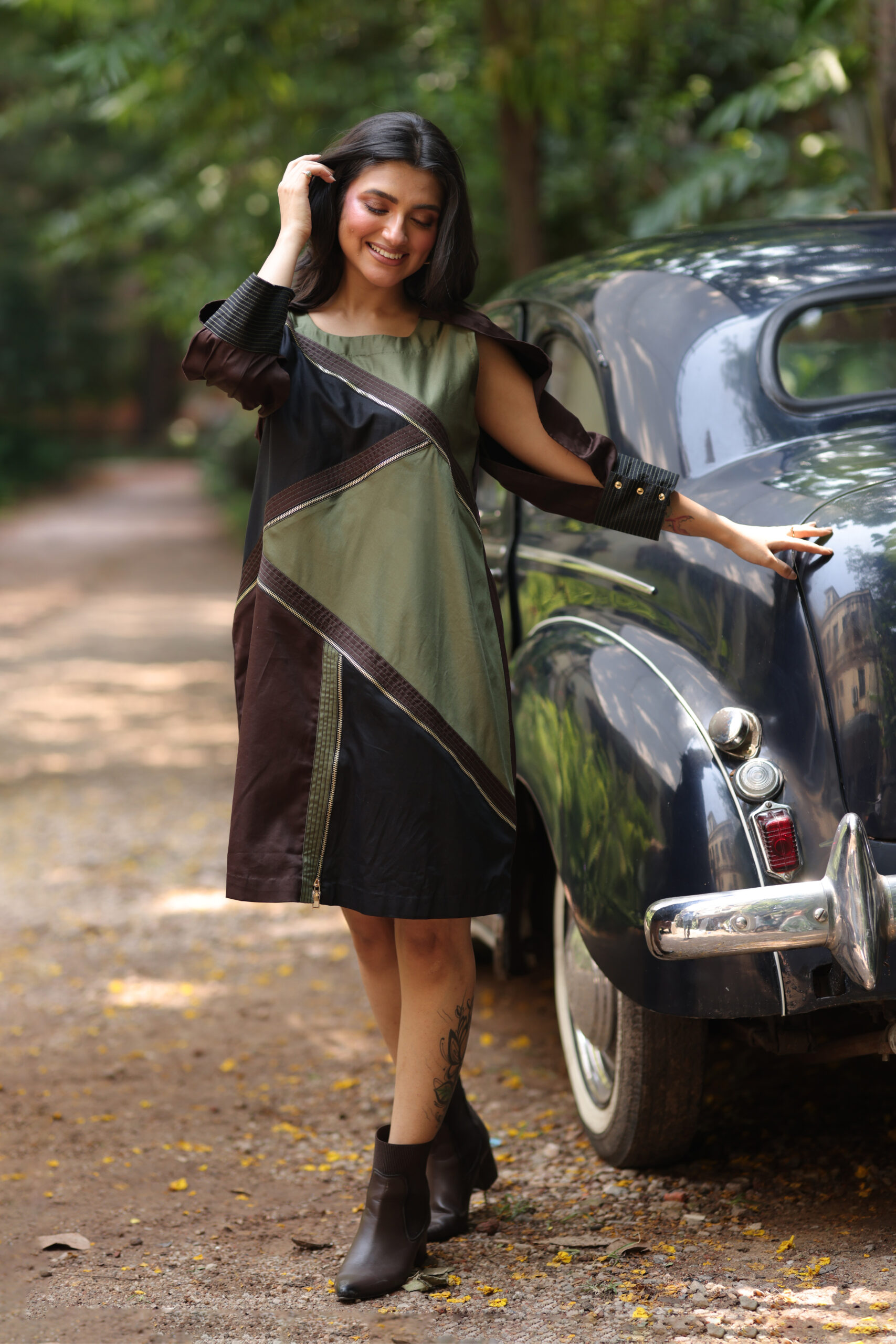 Contour Noir Dress - Image 3